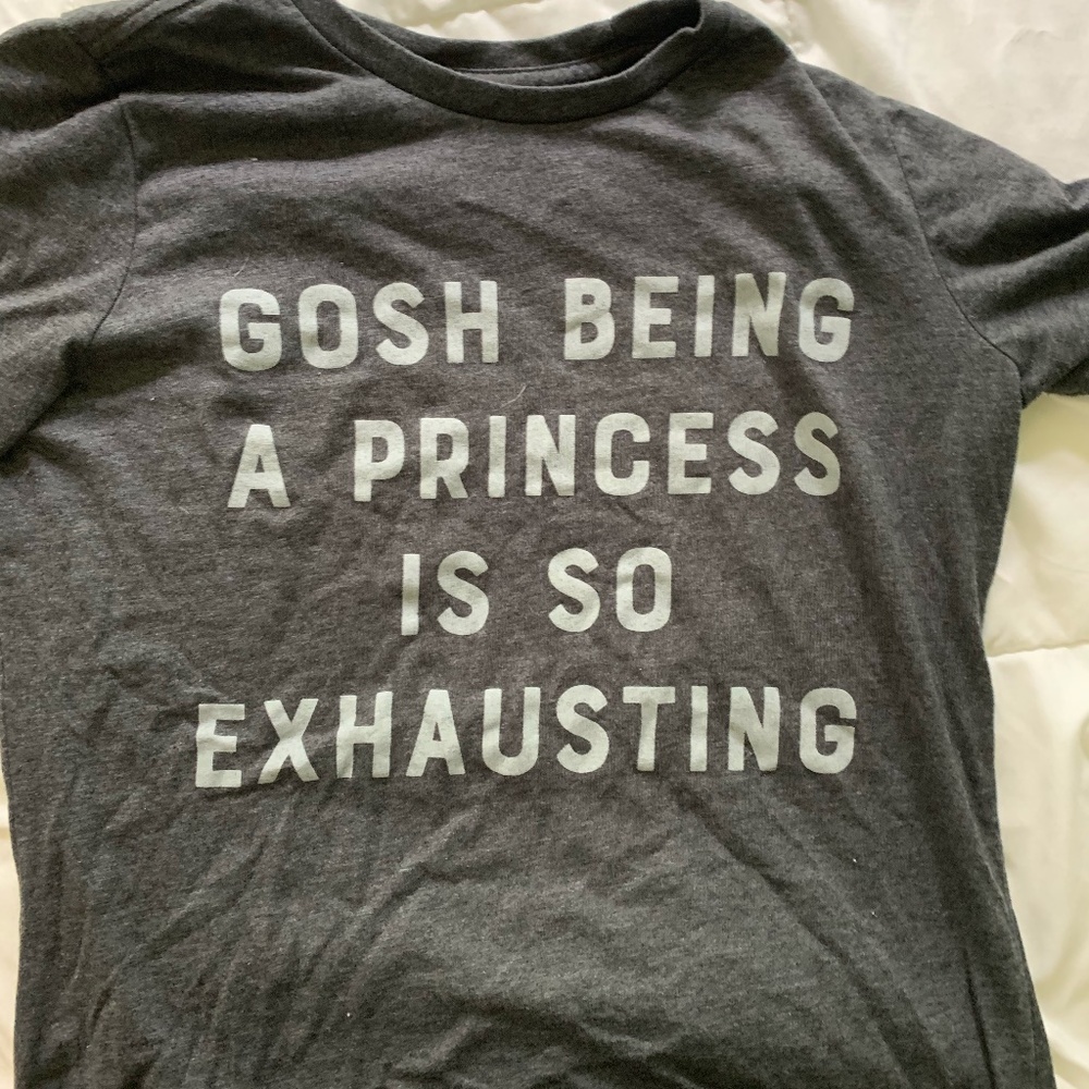 GRAPHIC TEE
